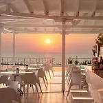 Adorable 2 Floors Two Bedroom Vacation Maisonette *