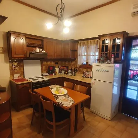 Adorable 2 Floors Two Bedroom Vacation Maisonette 別荘 *