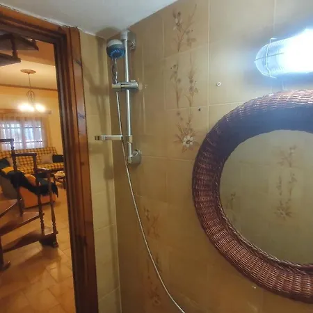 Adorable 2 Floors Two Bedroom Vacation Maisonette *