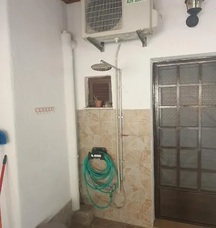 Adorable 2 Floors Two Bedroom Vacation Maisonette *