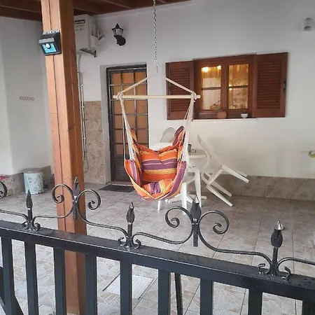 Adorable 2 Floors Two Bedroom Vacation Maisonette * ネア・ポティダイア