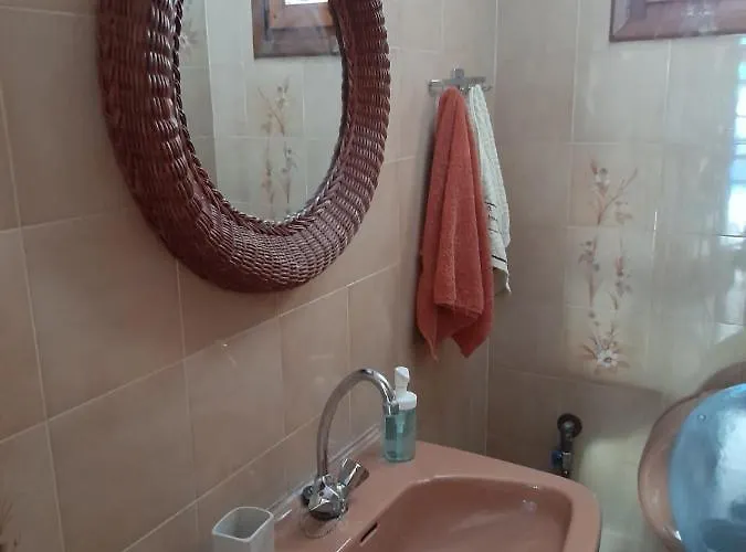 Hébergement de vacances Adorable 2 Floors Two Bedroom Vacation Maisonette