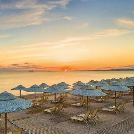 Дом отдыха Adorable 2 Floors Two Bedroom Vacation Maisonette *